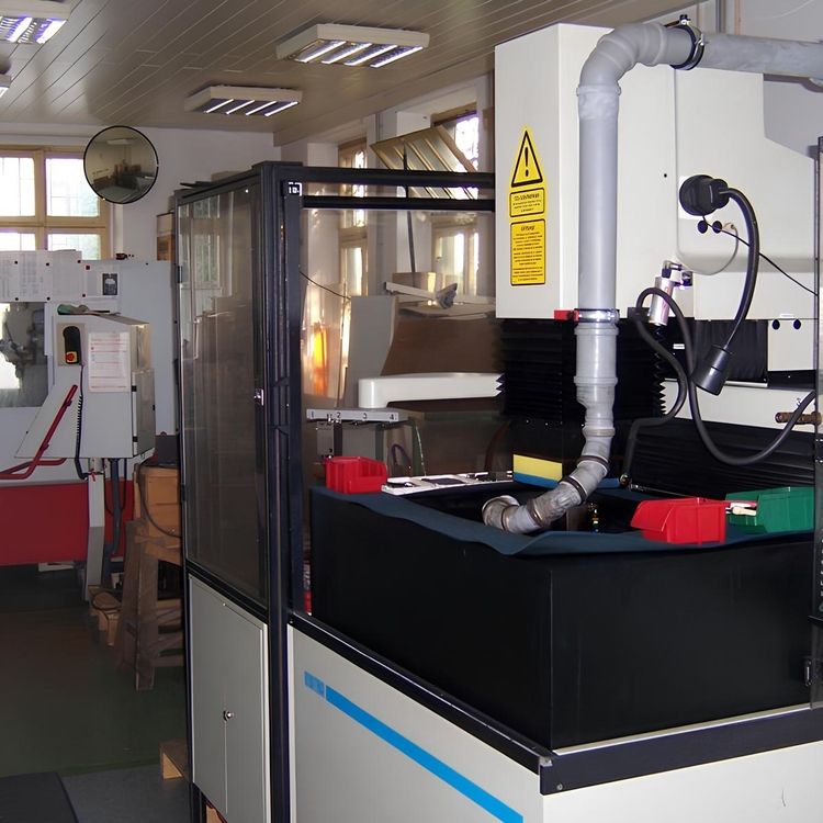 Geräte für Kunststoffspritzguss